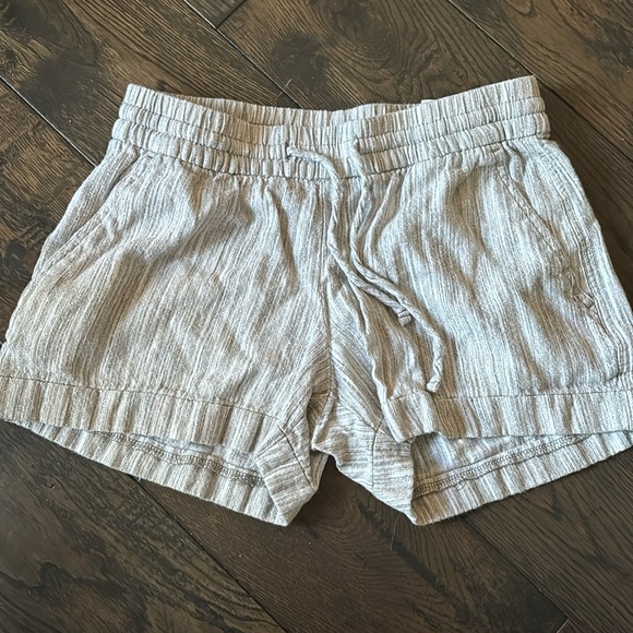 Linen style shorts - Picture 1 of 1